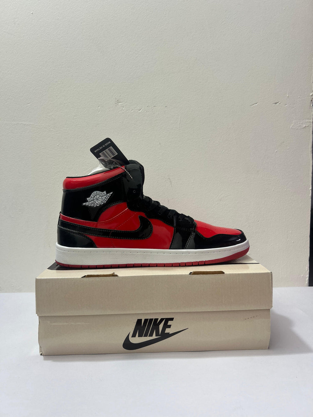 Air Jordan 1 Mid – Bred Patent Leather Edition (Copy) (Copy)